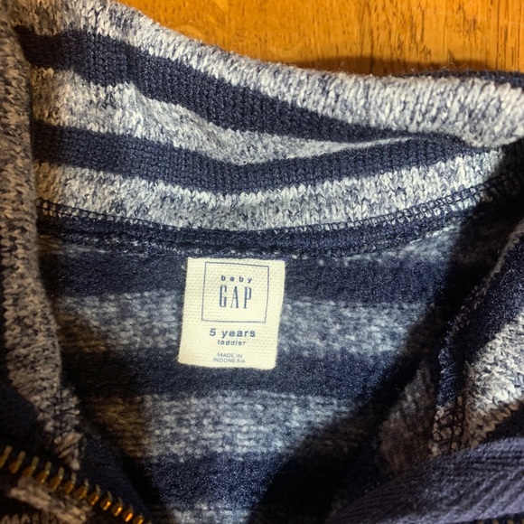 Boys Gap Zip up Sweater Size 5 - Picture 6 of 6